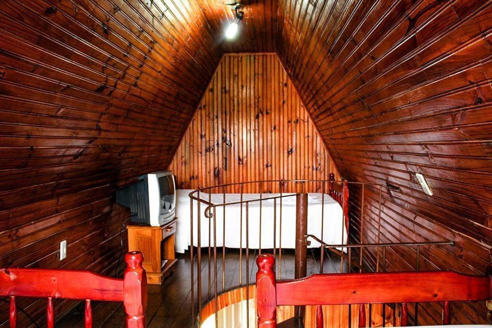 Hotel Fazenda Caledonia Inn Нова-Фрибурго Екстериор снимка