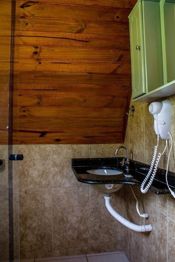 Hotel Fazenda Caledonia Inn Нова-Фрибурго Екстериор снимка