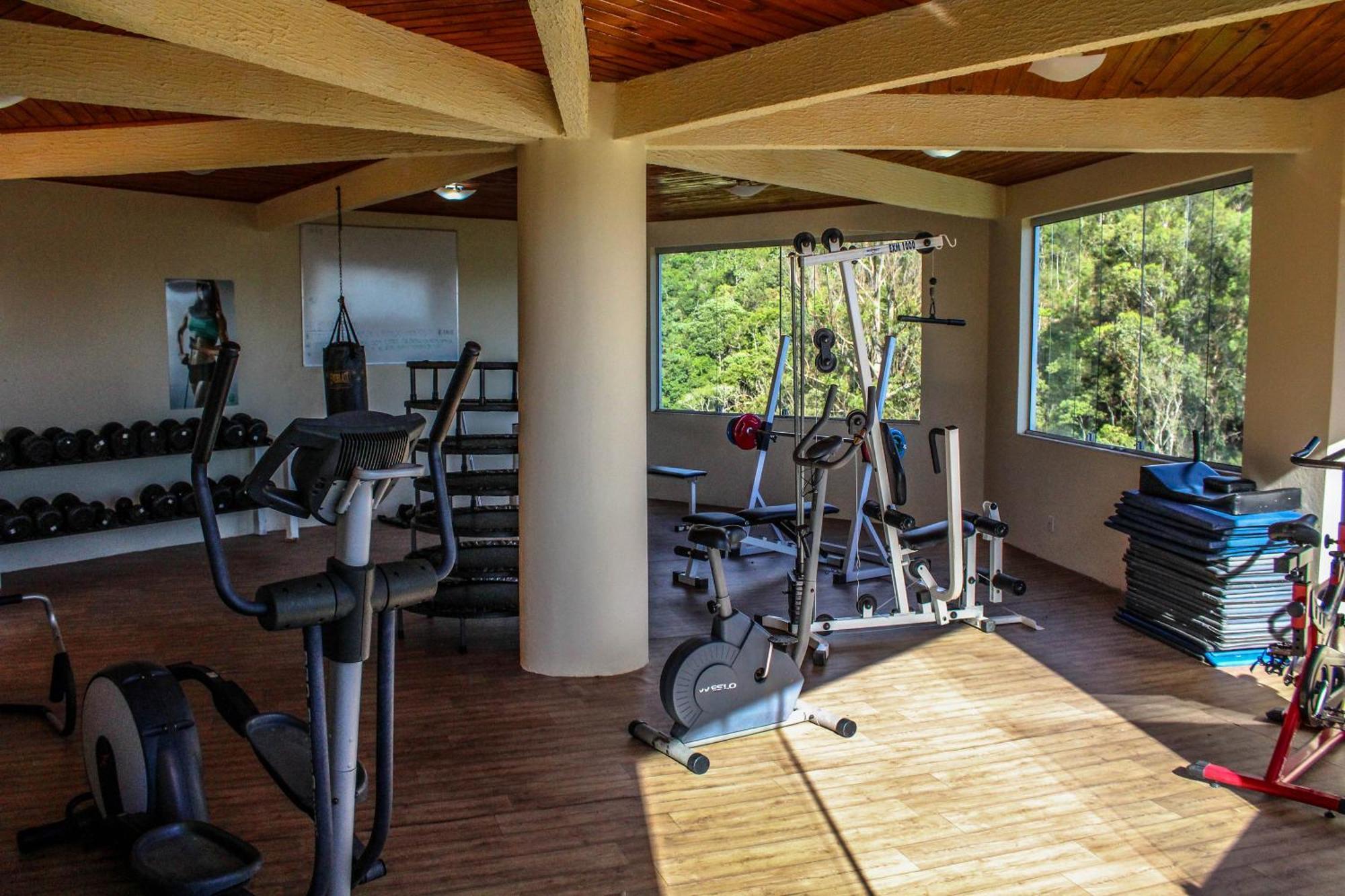 Hotel Fazenda Caledonia Inn Нова-Фрибурго Екстериор снимка